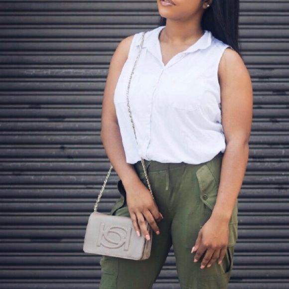 Purse - Picture 2 of 5